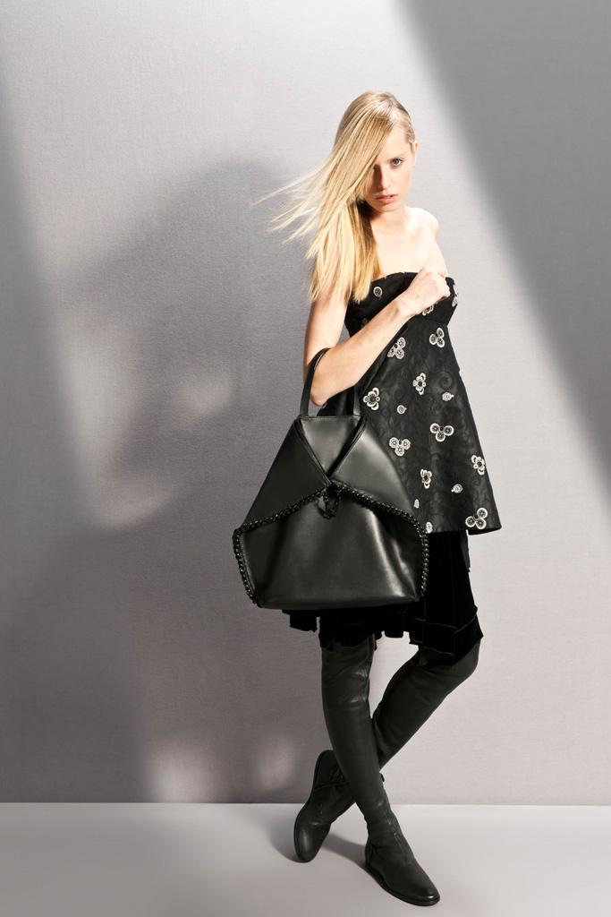 Giorgio Armani 2011ϵиDƬ