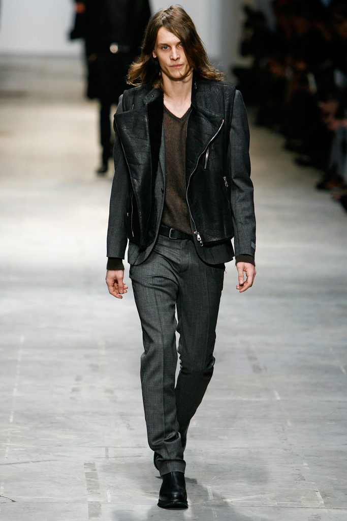 Costume National 2011ﶬbDƬ