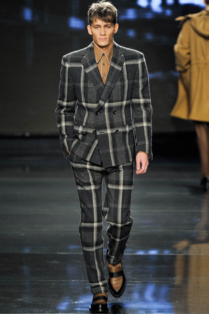 Z Zegna 2011 ﶬbDƬ