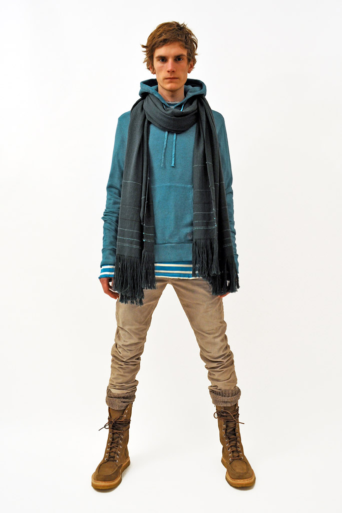 Balmain 2011 ﶬbDƬ
