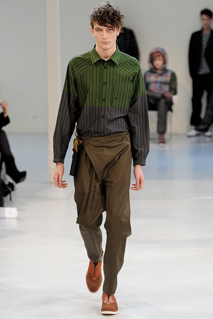 Issey Miyake 2011 ﶬbDƬ