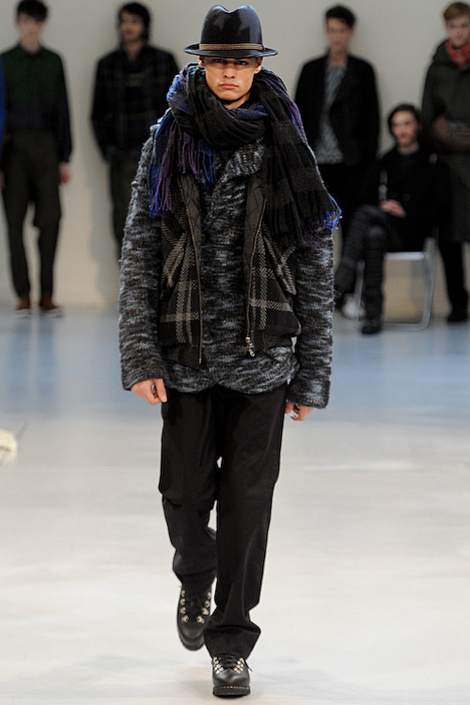 Issey Miyake 2011 ﶬbDƬ