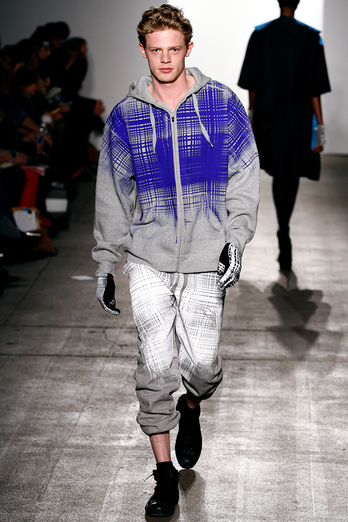 Libertine 2011 ﶬbDƬ