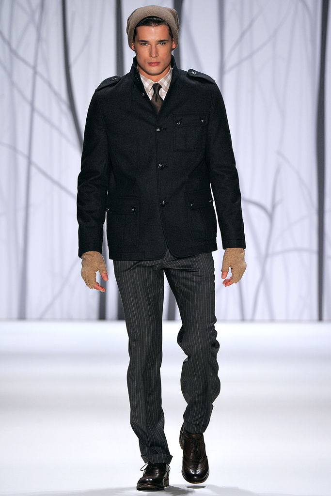Perry Ellis 2011 ﶬbDƬ