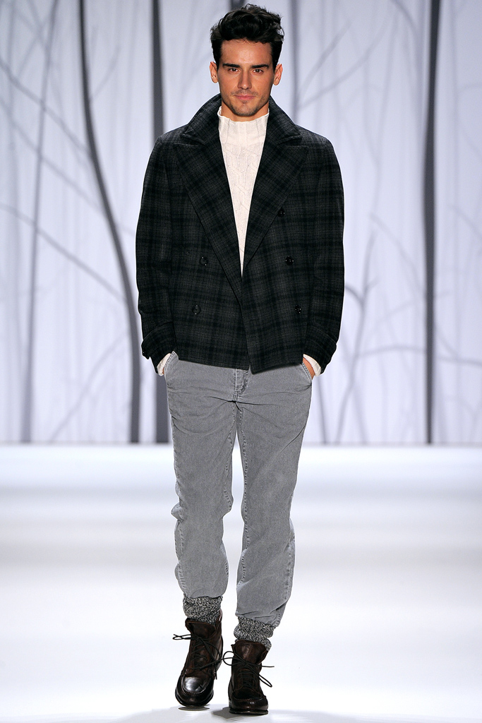 Perry Ellis 2011 ﶬbDƬ