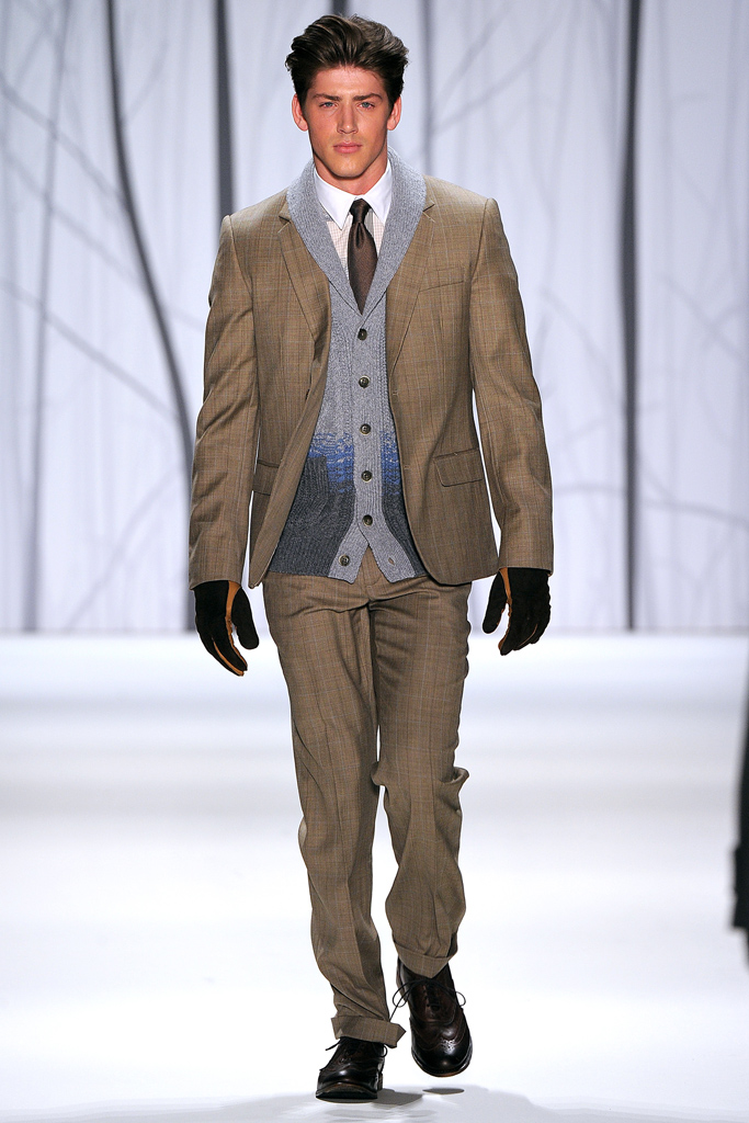 Perry Ellis 2011 ﶬbDƬ