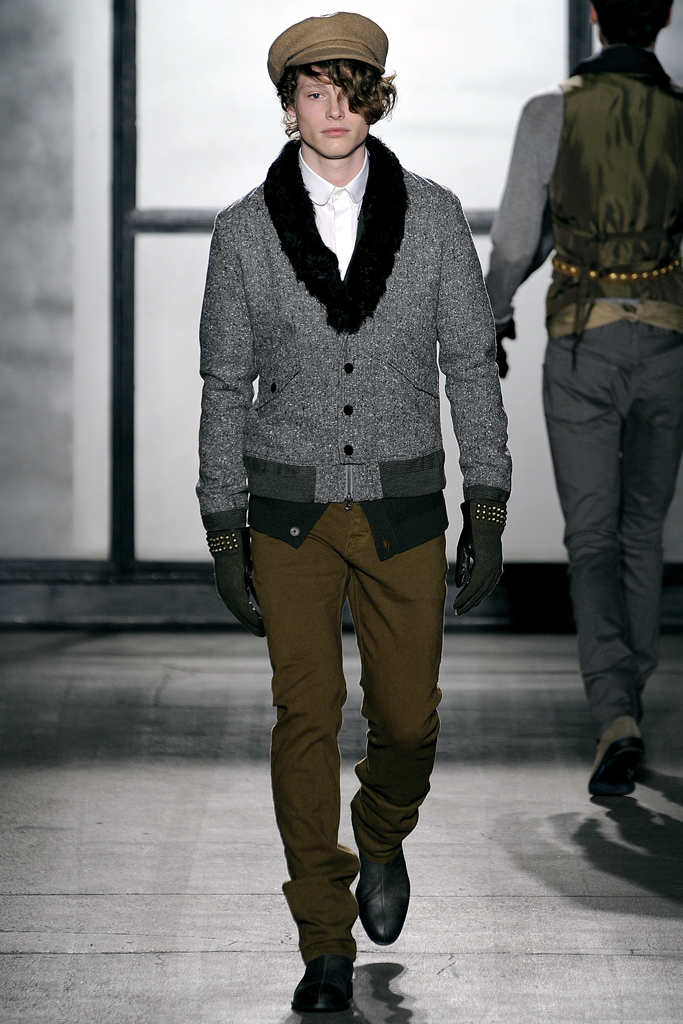 Robert Geller 2011 ﶬbDƬ