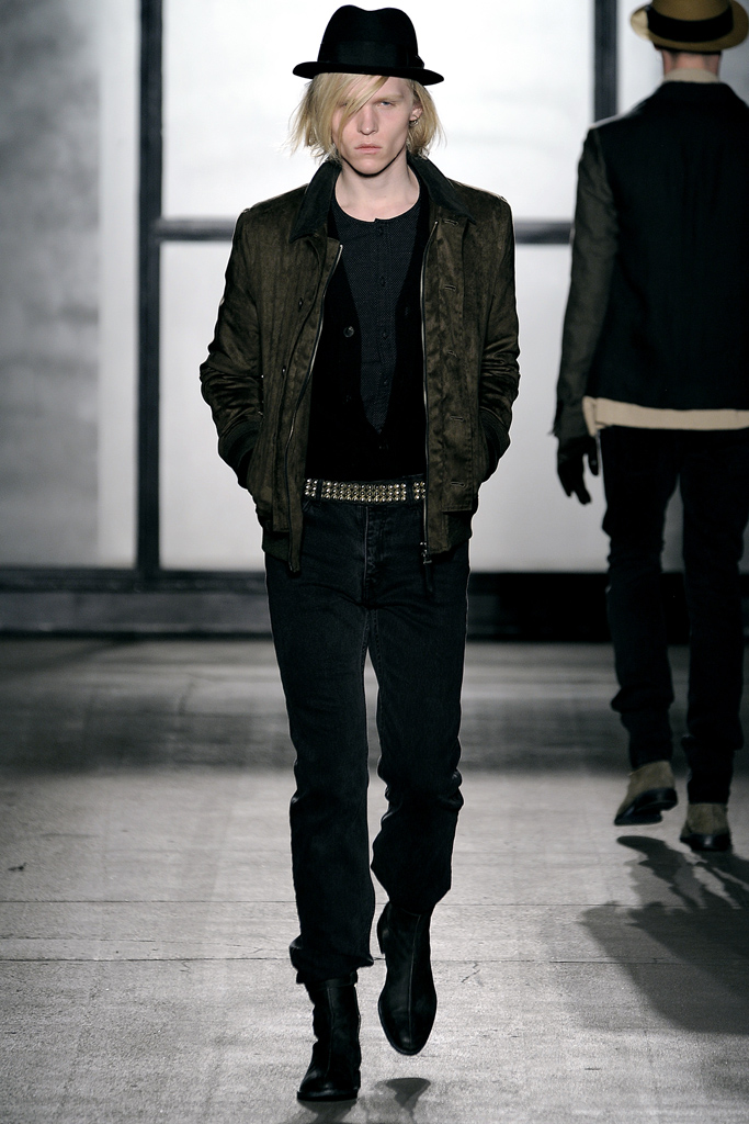 Robert Geller 2011 ﶬbDƬ