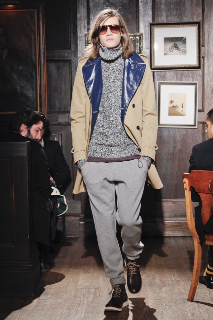 Tommy Hilfiger 2011 ﶬbDƬ