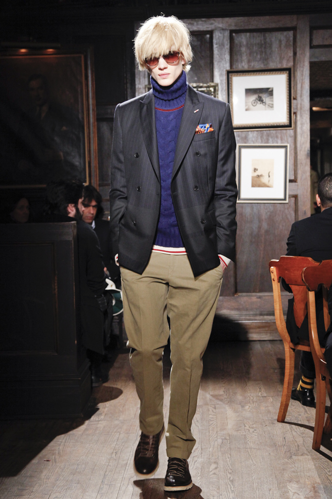 Tommy Hilfiger 2011 ﶬbDƬ