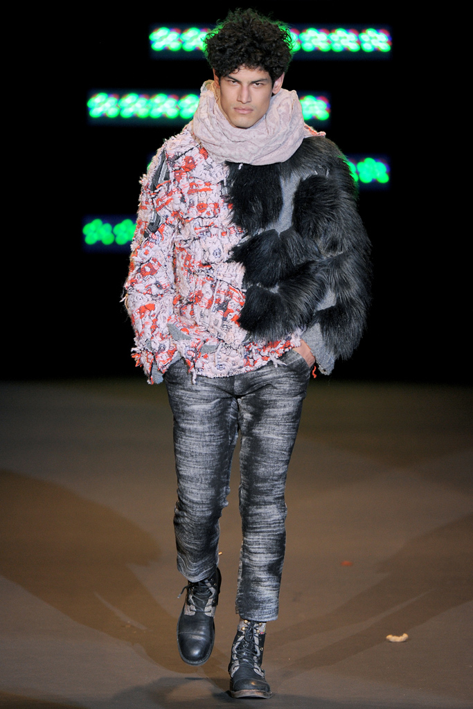 Custo Barcelona 2011 ﶬbDƬ