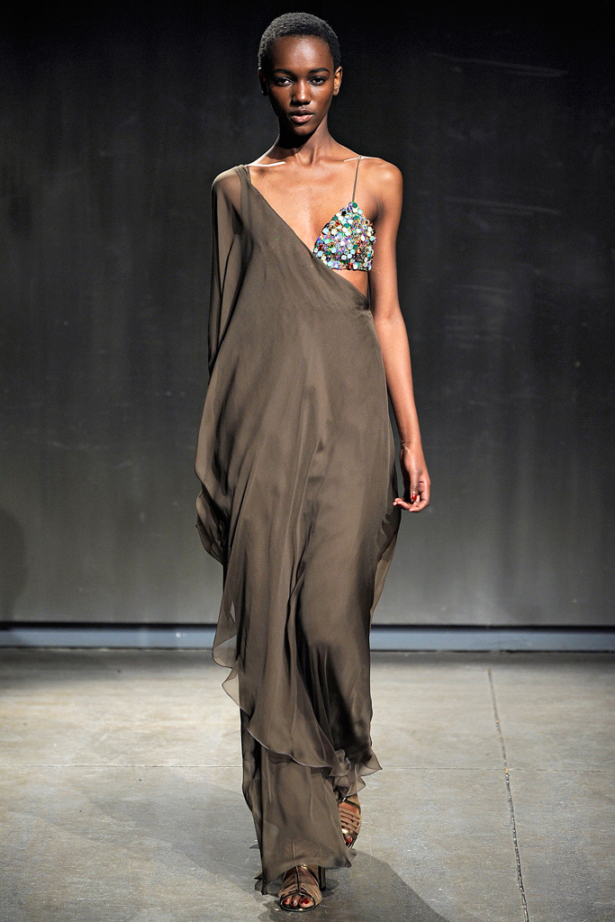 Halston  2011 ﶬ¸DƬ