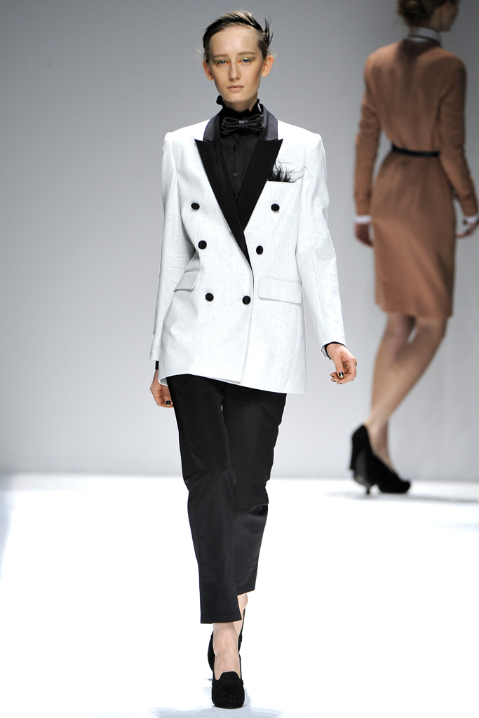 Yigal Azrouel  2011 ﶬ¸DƬ
