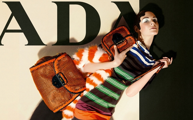 Prada 2011ďVƬ DƬ