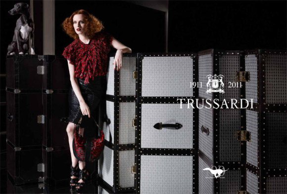 Trussardi 1911 2011ďVƬDƬ