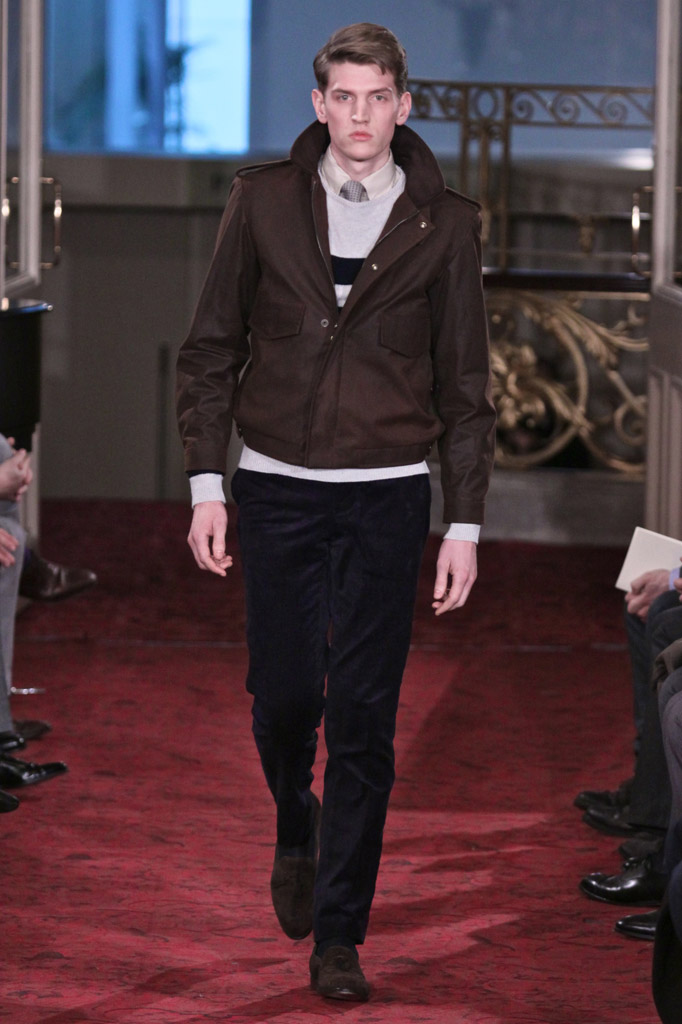 E. Tautz 2011ﶬ¸DƬ