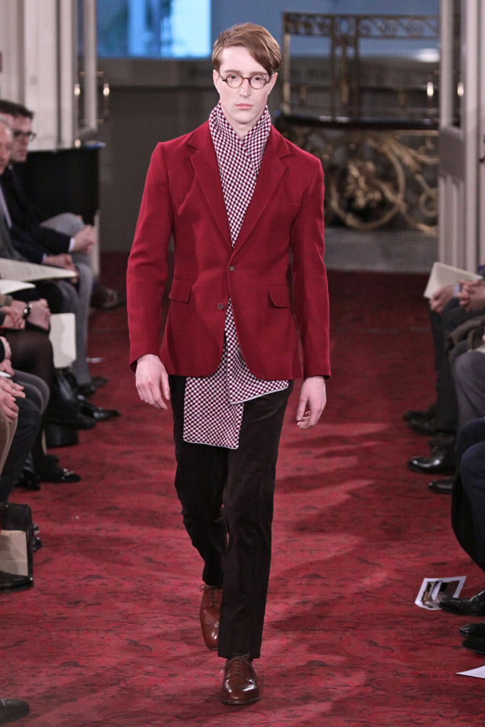 E. Tautz 2011ﶬ¸DƬ