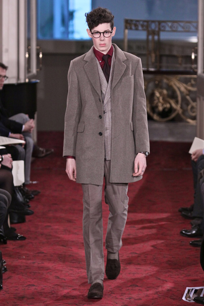 E. Tautz 2011ﶬ¸DƬ