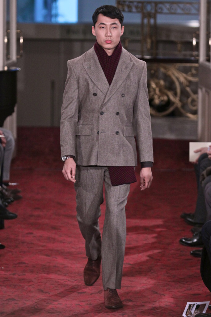 E. Tautz 2011ﶬ¸DƬ