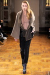 Anne Valerie Hash 2011ﶬ