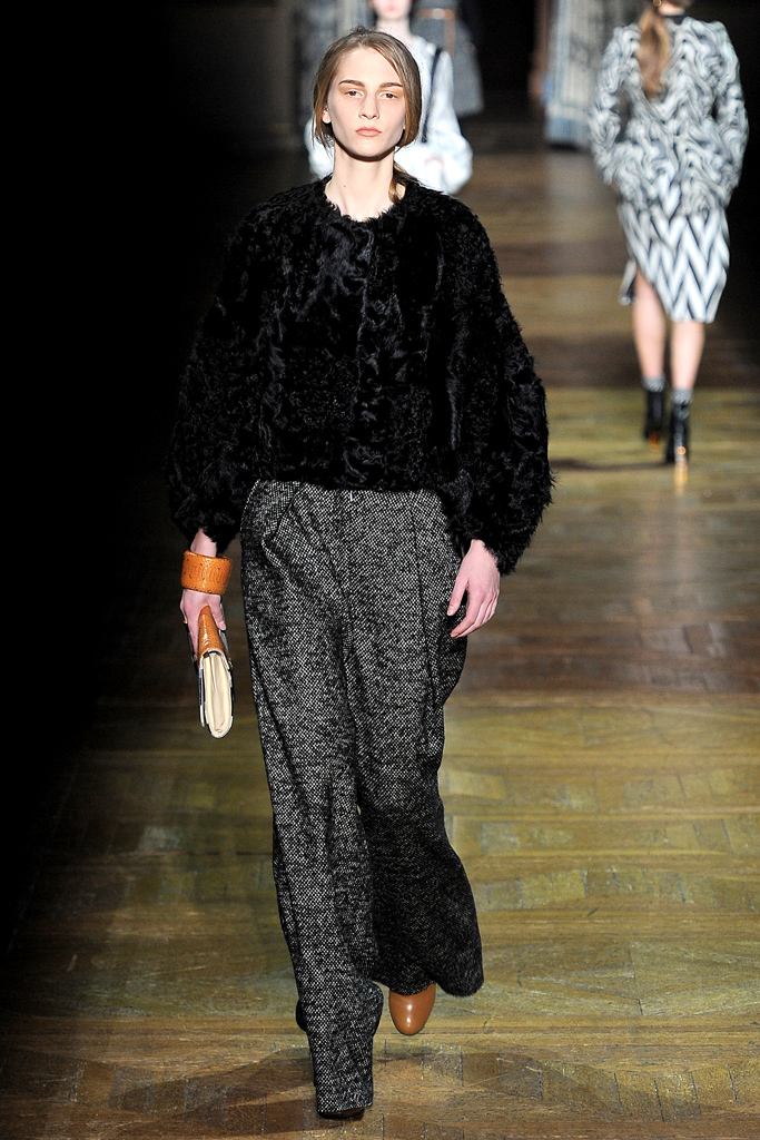 Dries Van Noten 2011秋冬成衣