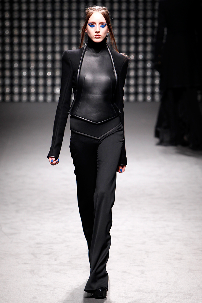 Gareth Pugh 2011ﶬ¸DƬ