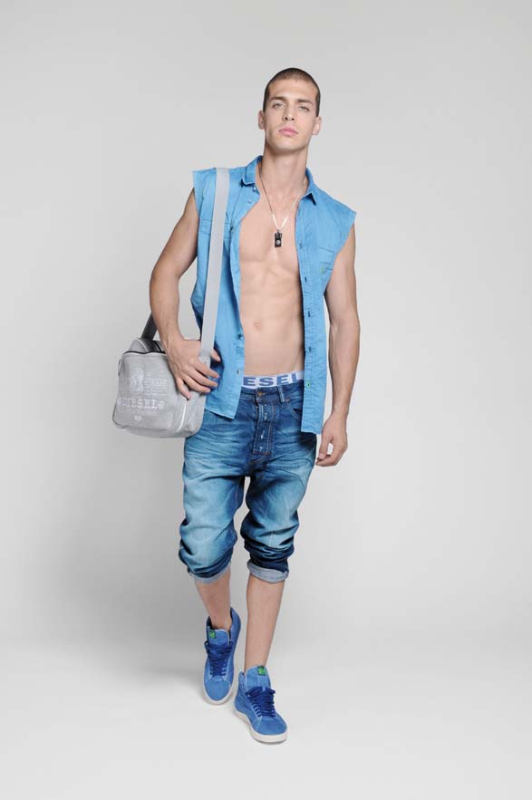 DIESEL ţѝ2011bLOOKBOOK DƬ