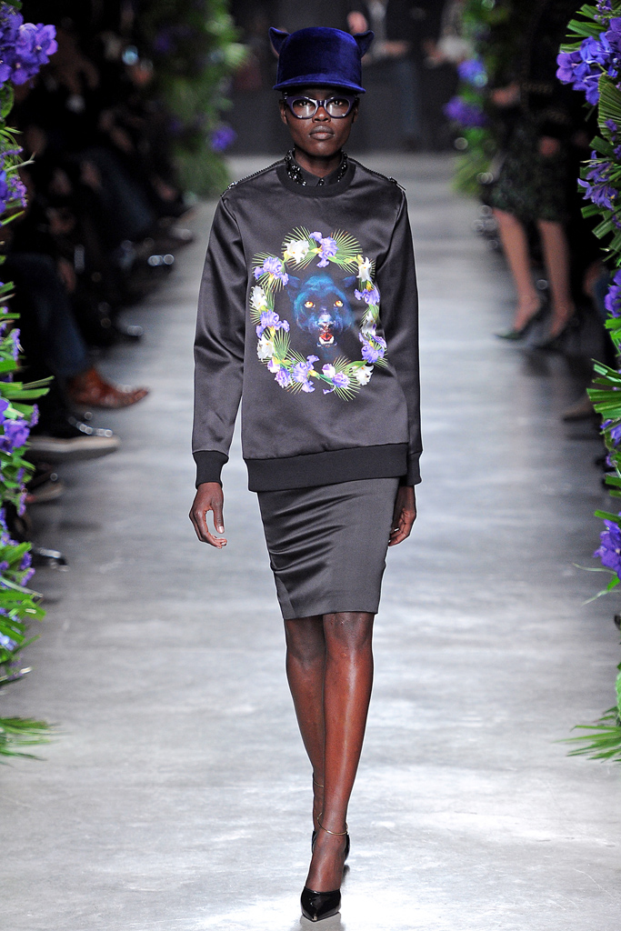 Givenchy 2011ﶬ DƬ