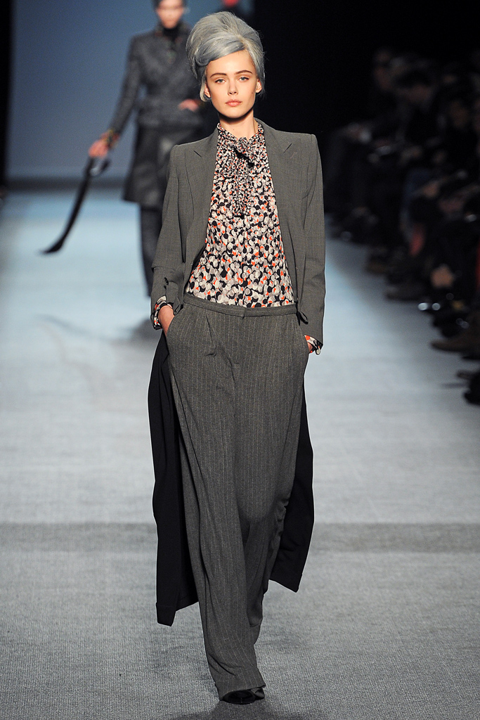 Jean Paul Gaultier 2011ﶬ DƬ