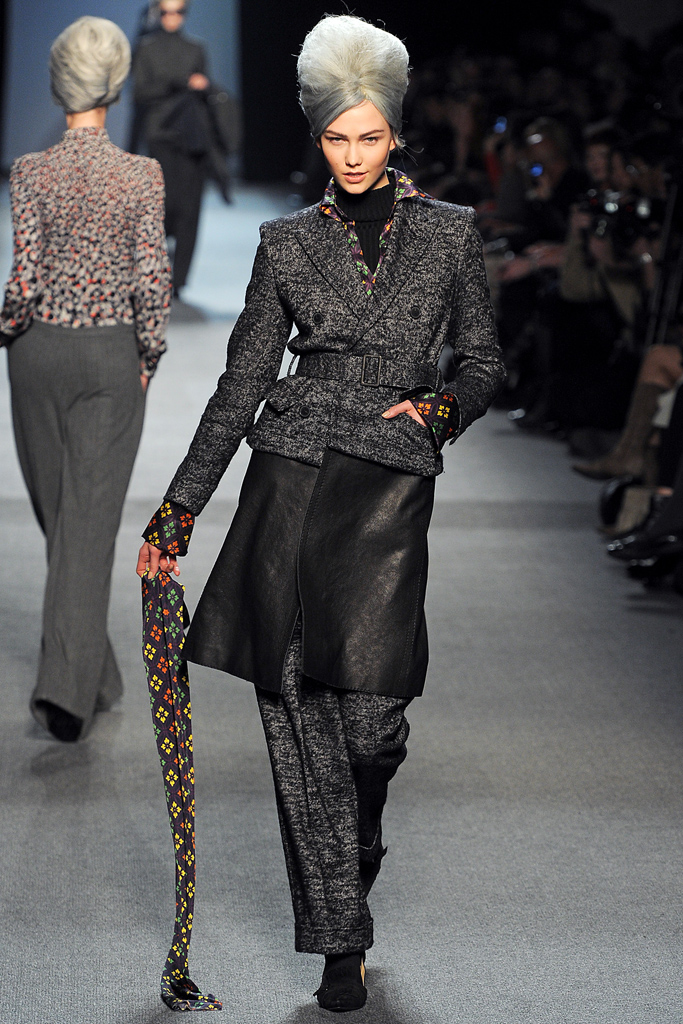 Jean Paul Gaultier 2011ﶬ DƬ