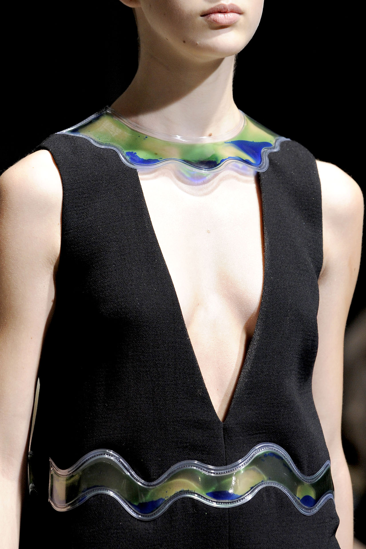 Christopher Kane 2011ﶬDƬ