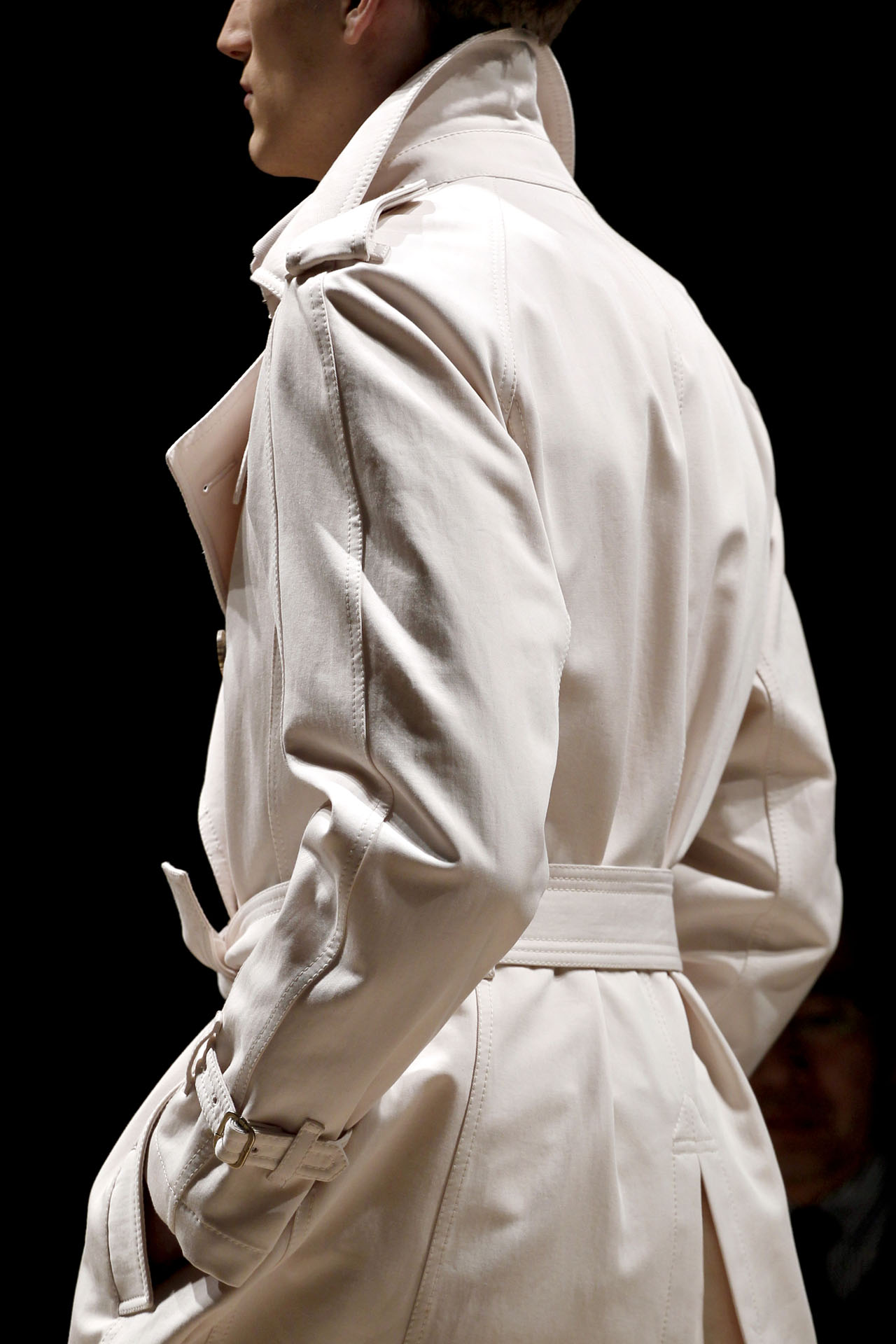 Salvatore Ferragamo 2011ﶬbDƬ