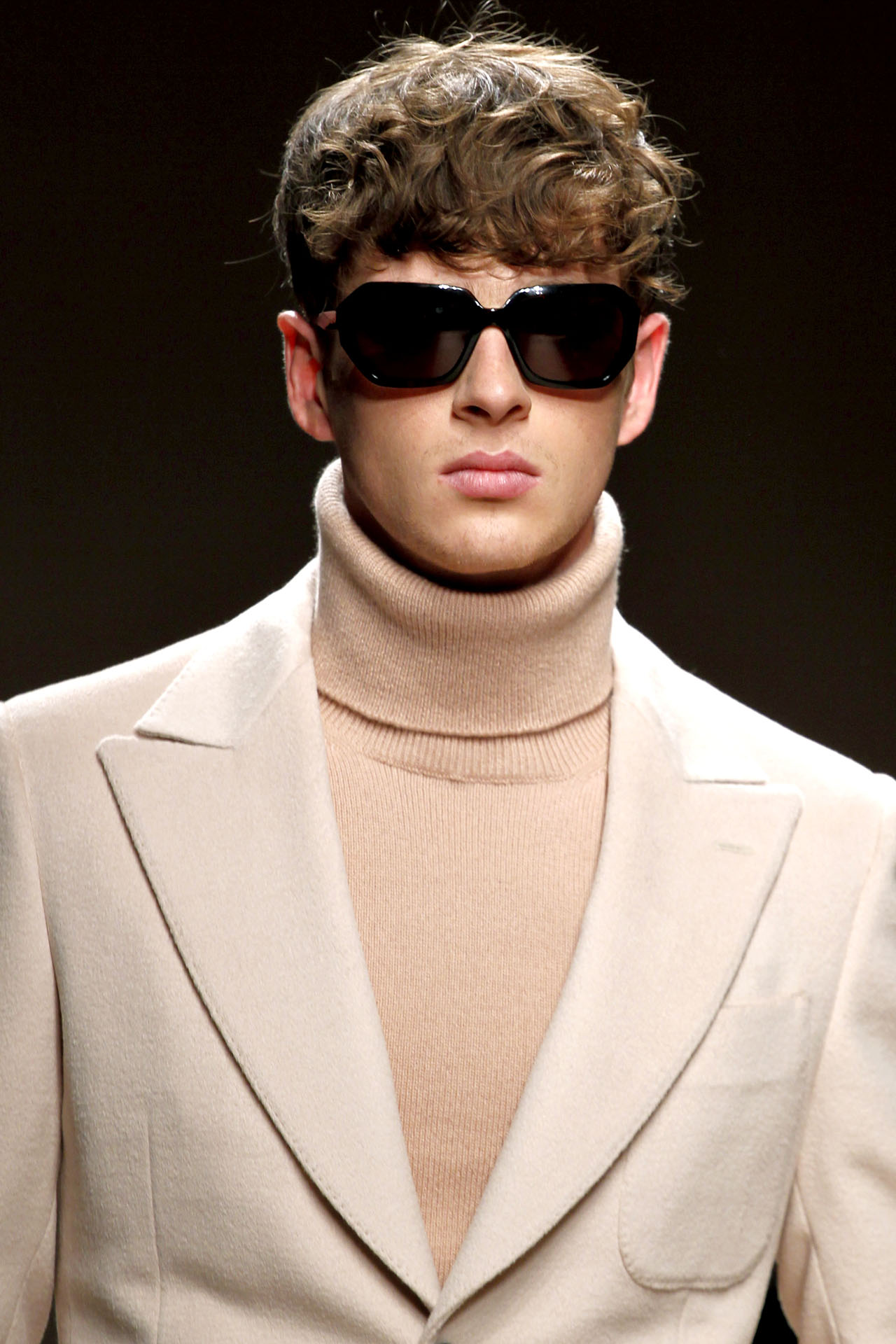 Salvatore Ferragamo 2011ﶬbDƬ