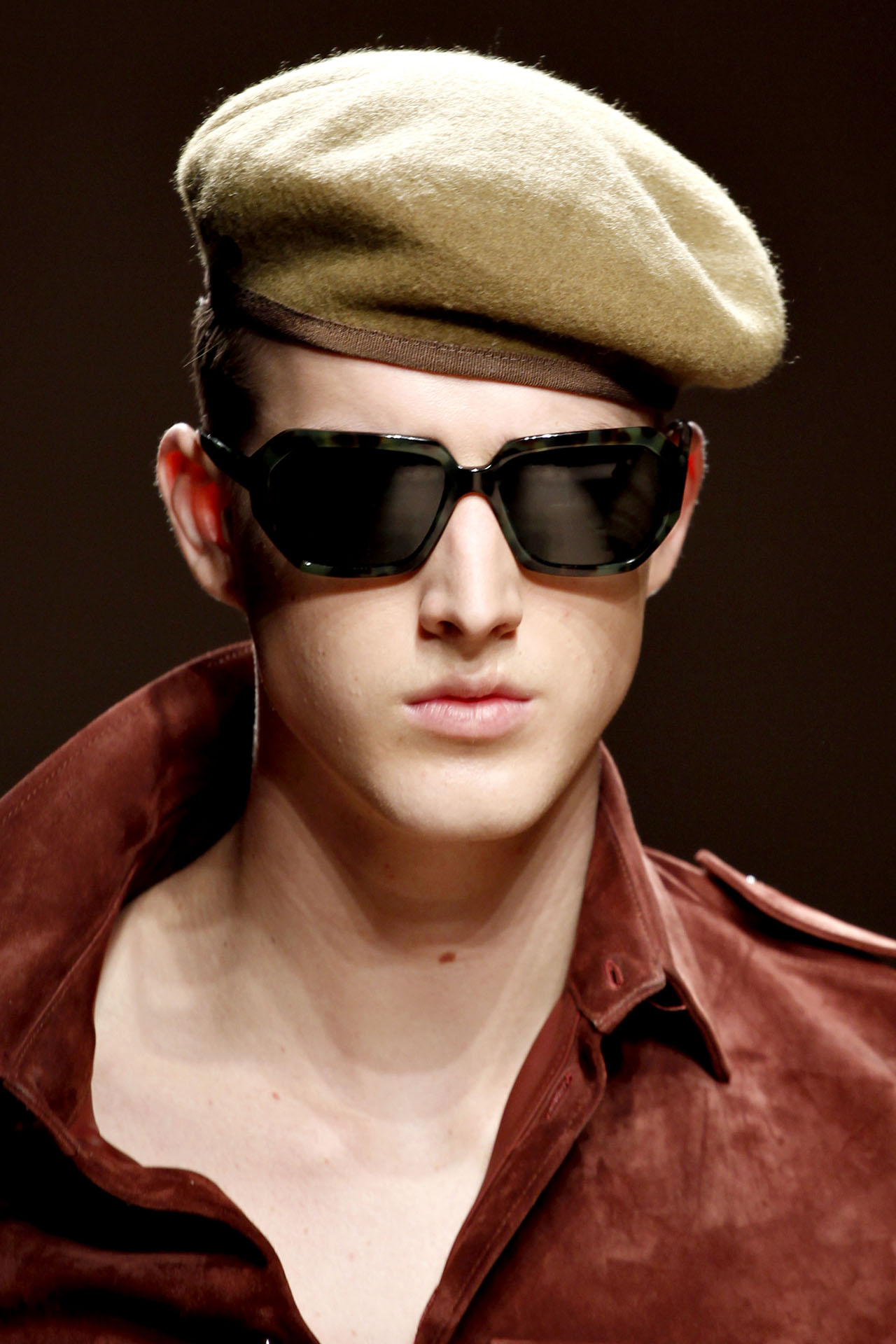 Salvatore Ferragamo 2011ﶬbDƬ