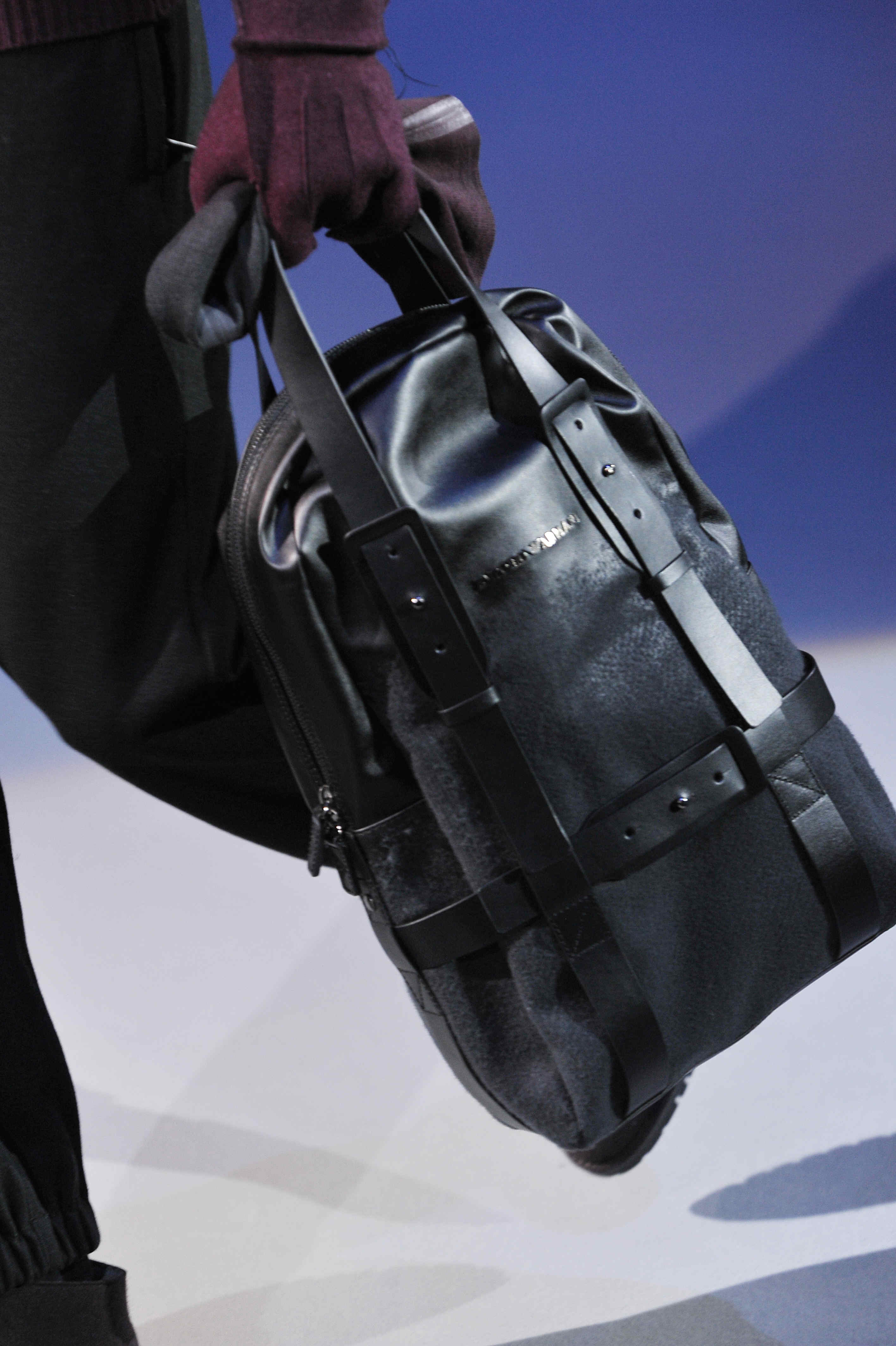 Emporio Armani 2011ﶬbDƬ
