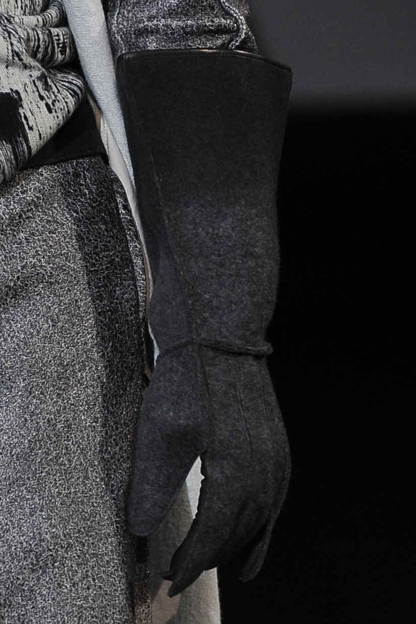 Emporio Armani 2011ﶬbDƬ