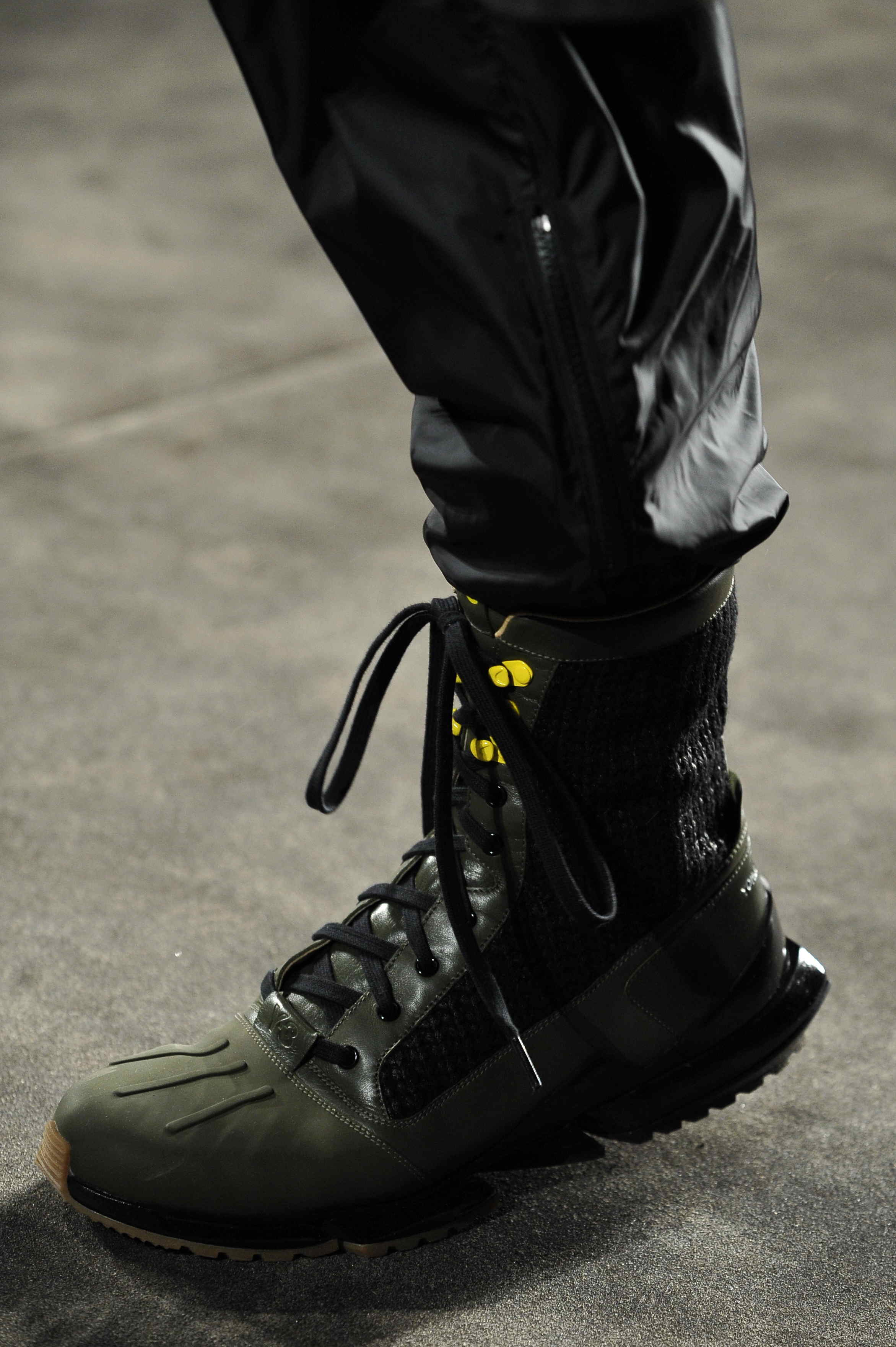 Y-3 2011ﶬʿЬĸDƬ