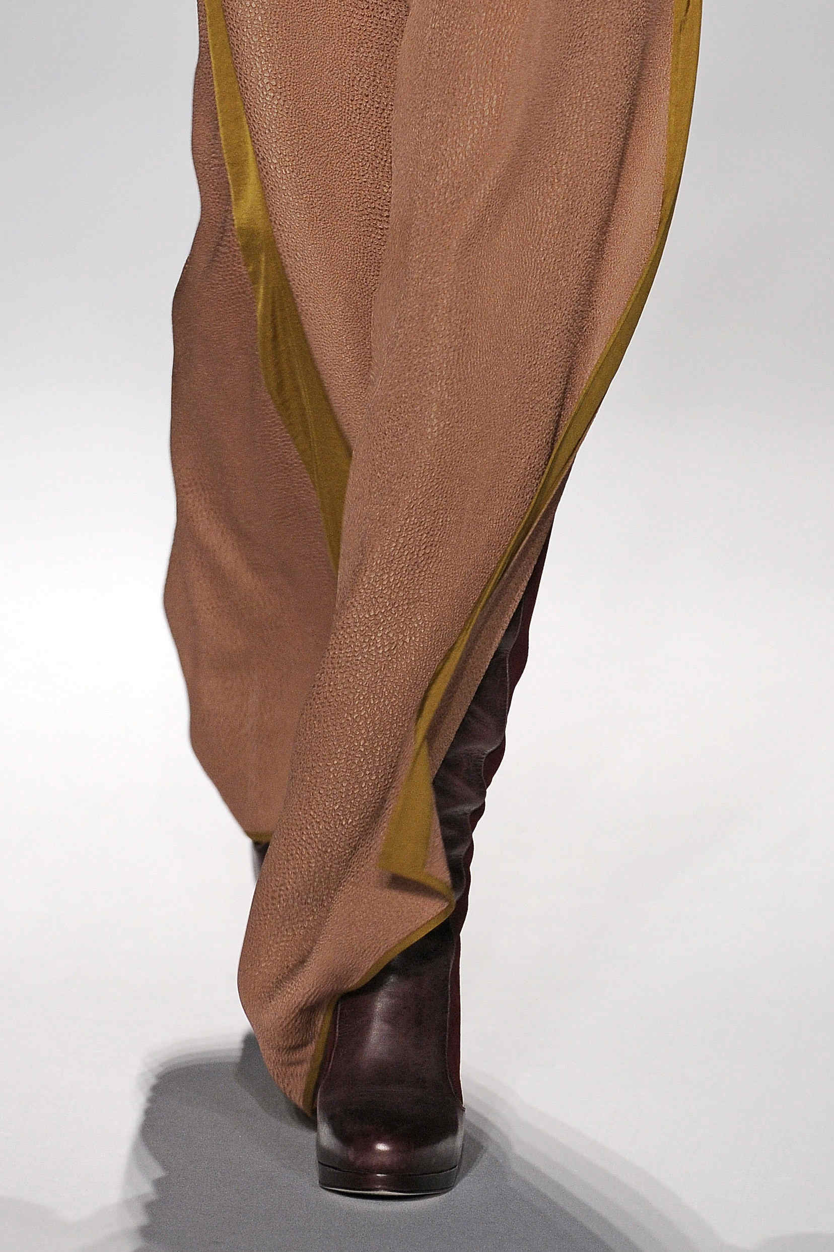 BCBG Max Azria 2011ﶬŮʿЬĸDƬ