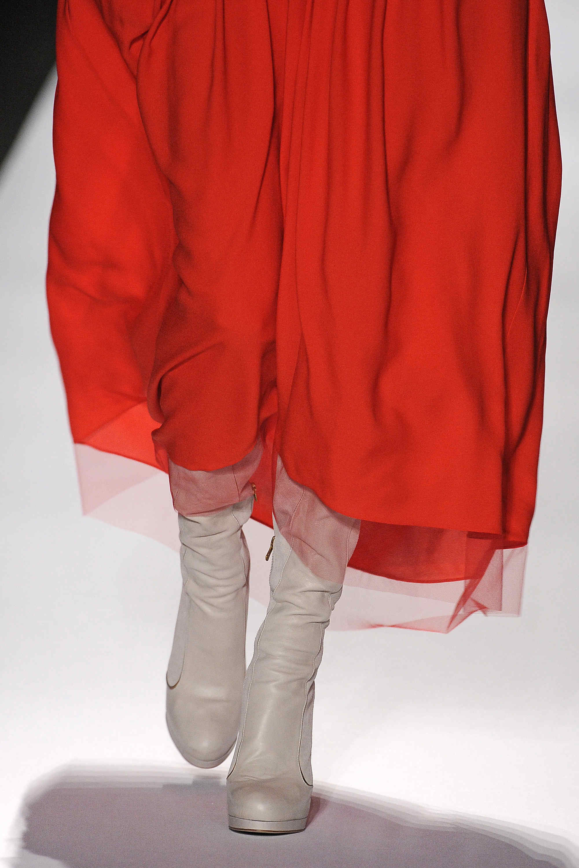 BCBG Max Azria 2011ﶬŮʿЬĸDƬ