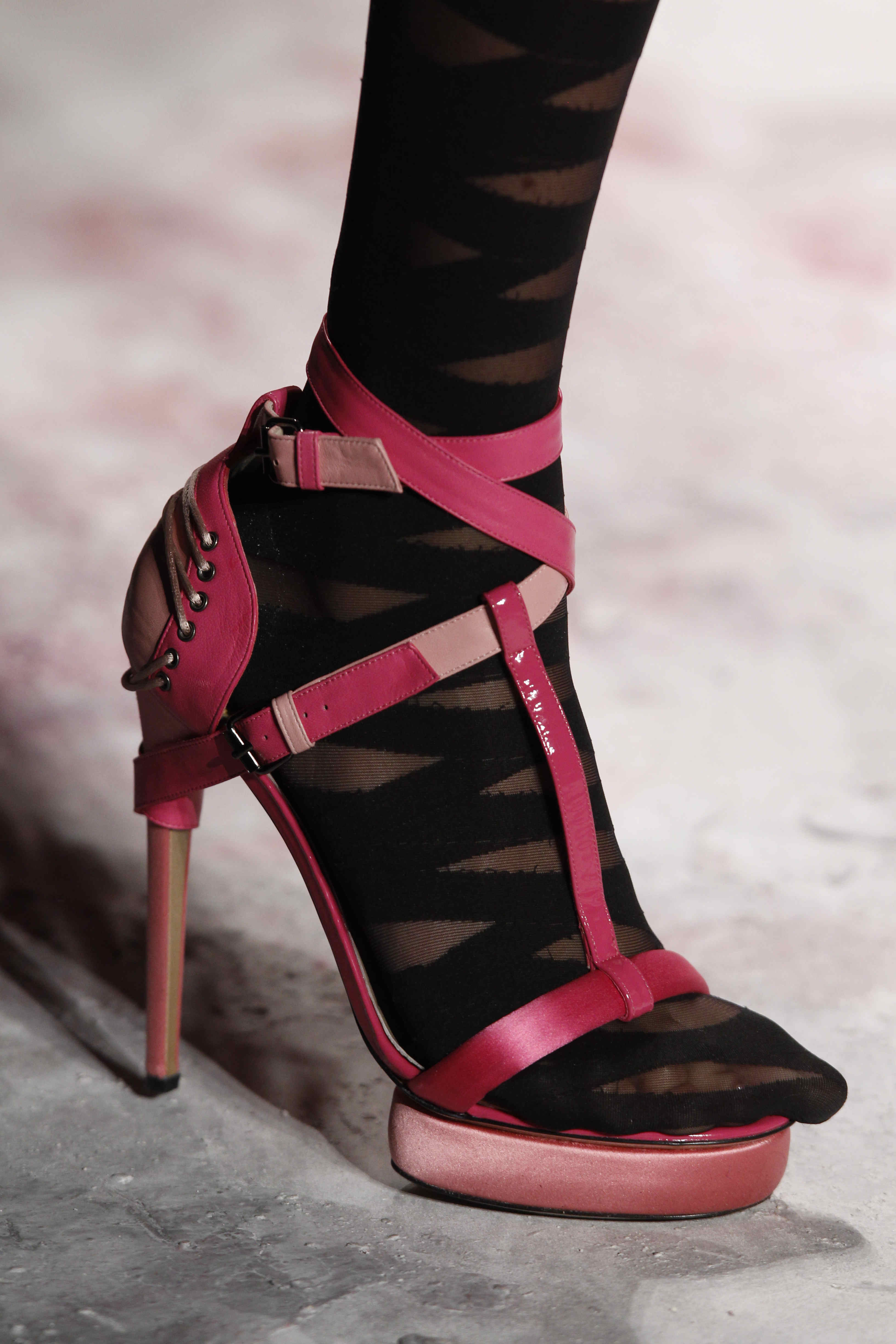 Prabal Gurung 2011�ﶬŮʿЬ�ĸ���DƬ