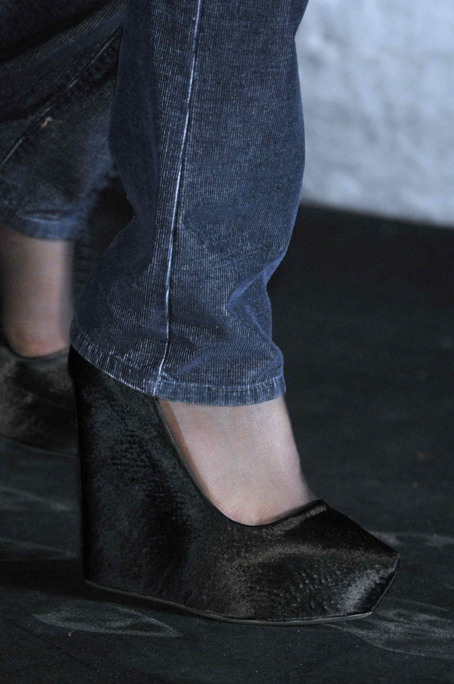 Theyskens Theory 2011�ﶬŮʿЬ�ĸ���DƬ