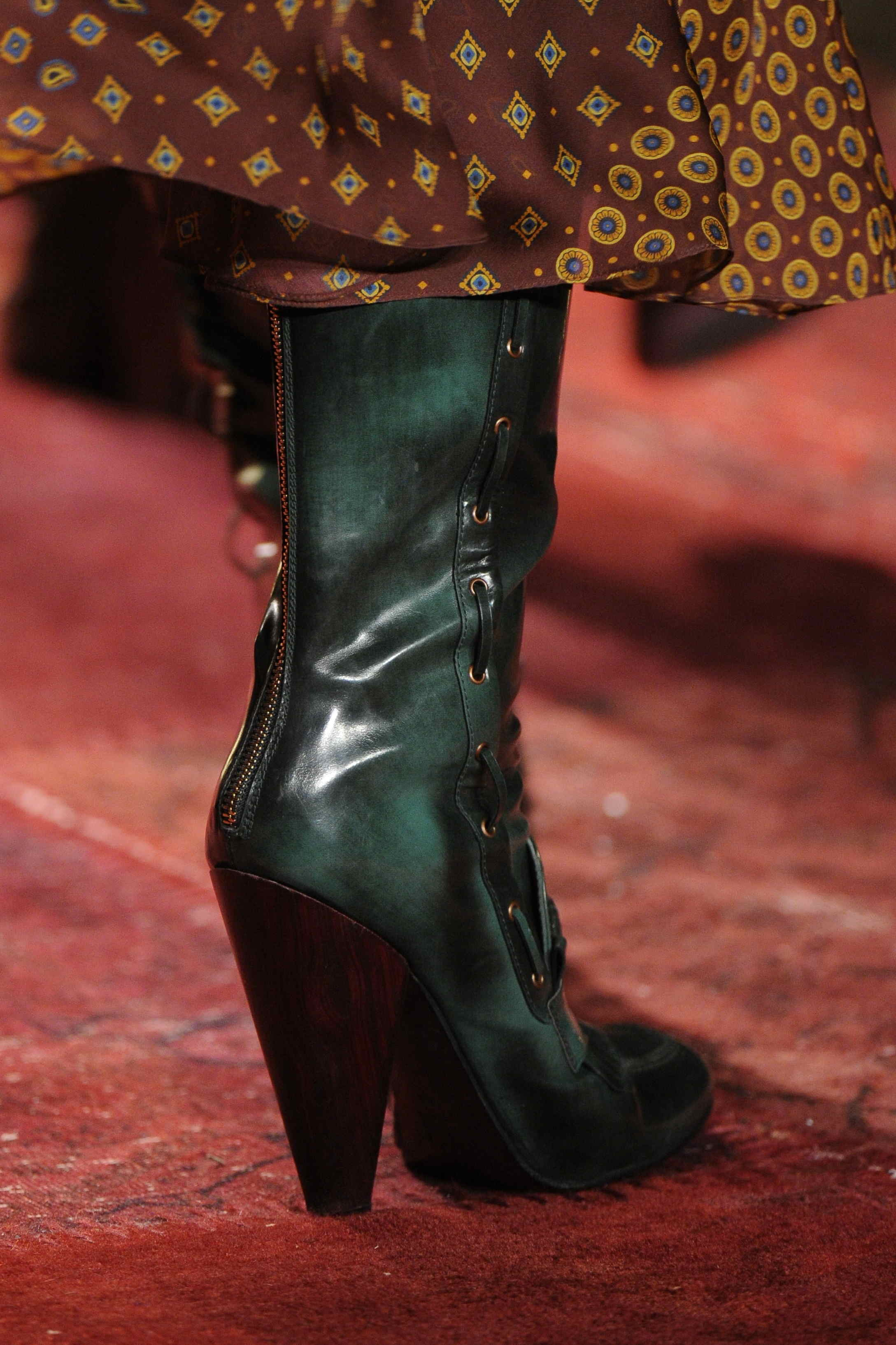 Tommy Hilfiger 2011ﶬŮʿЬĸDƬ