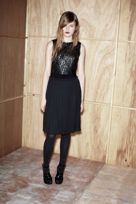 Twenty8Twelve 2011ﶬ LookBookDƬ