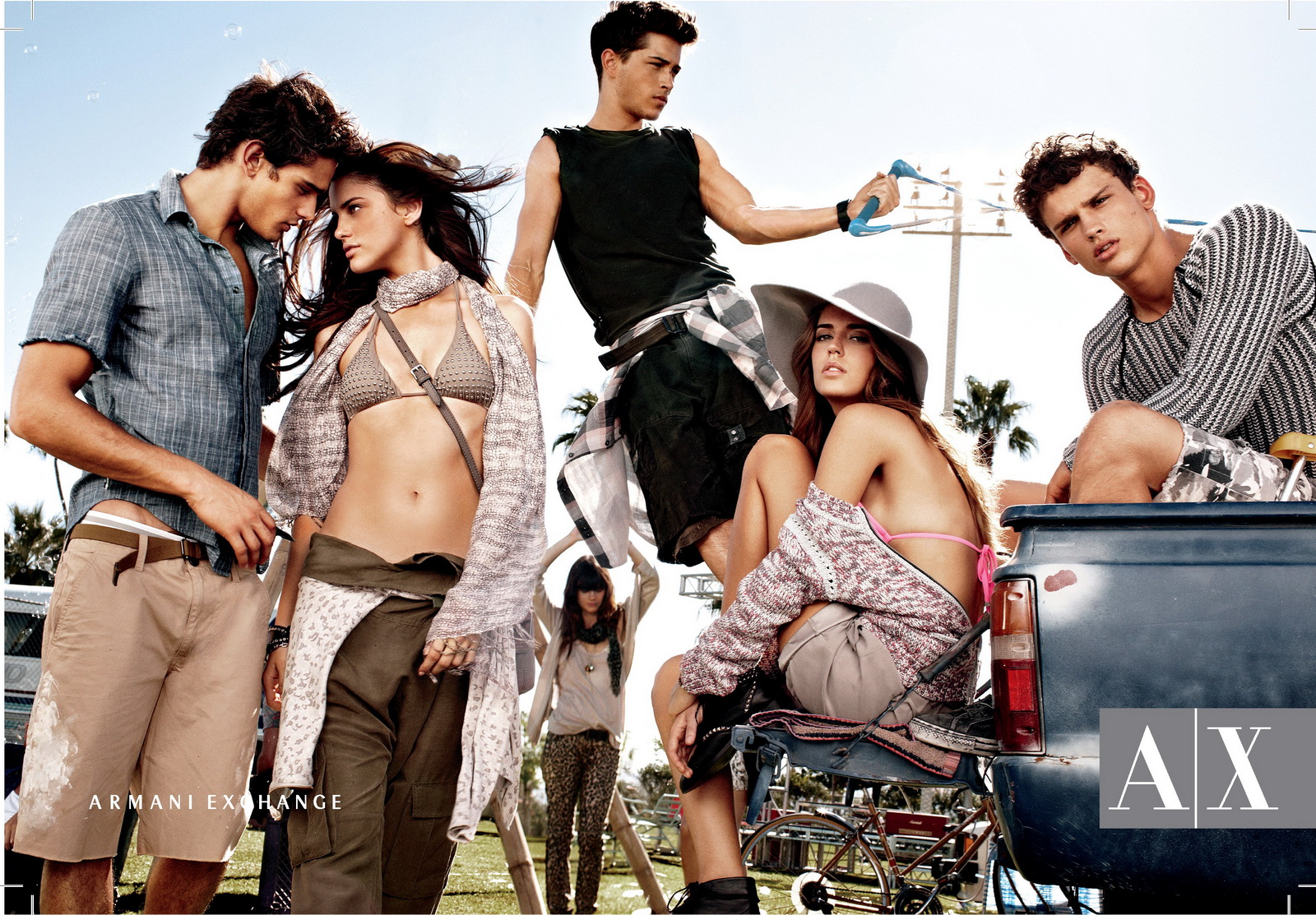 ARMANI EXCHANGE 2011ďVDƬ