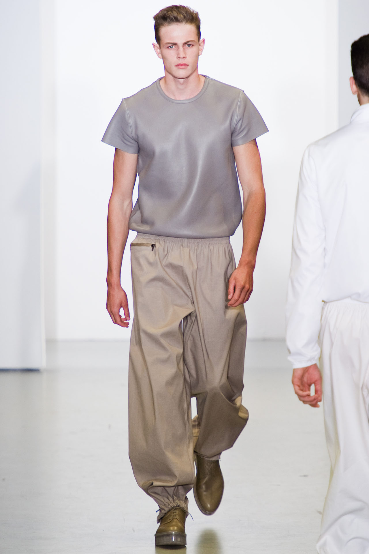 Calvin Klein 2012bDƬ