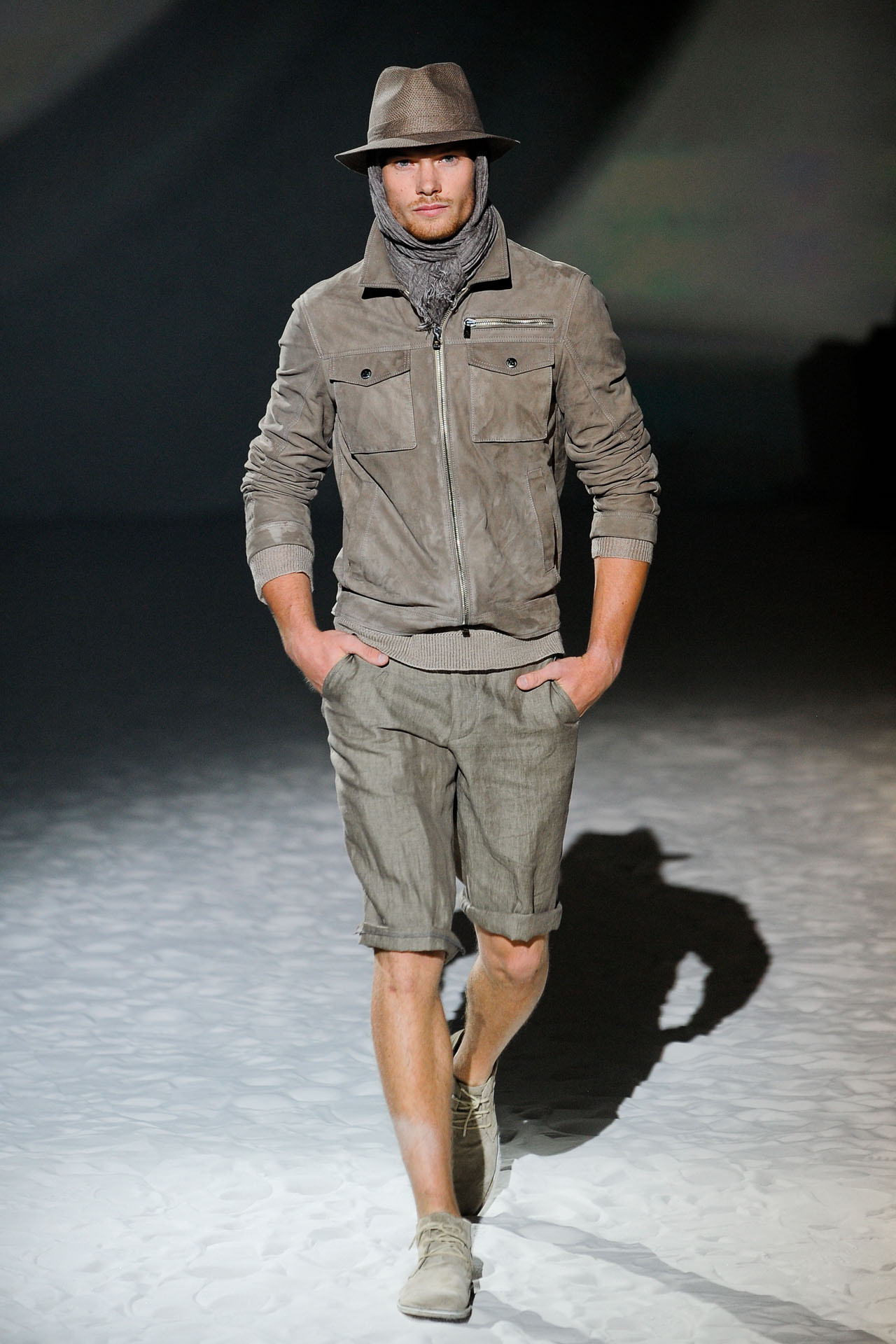 Corneliani 2012�������b����DƬ