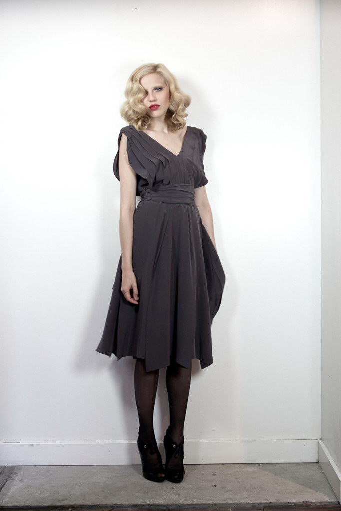 Imitation 2012�紺ϵ�и���DƬ