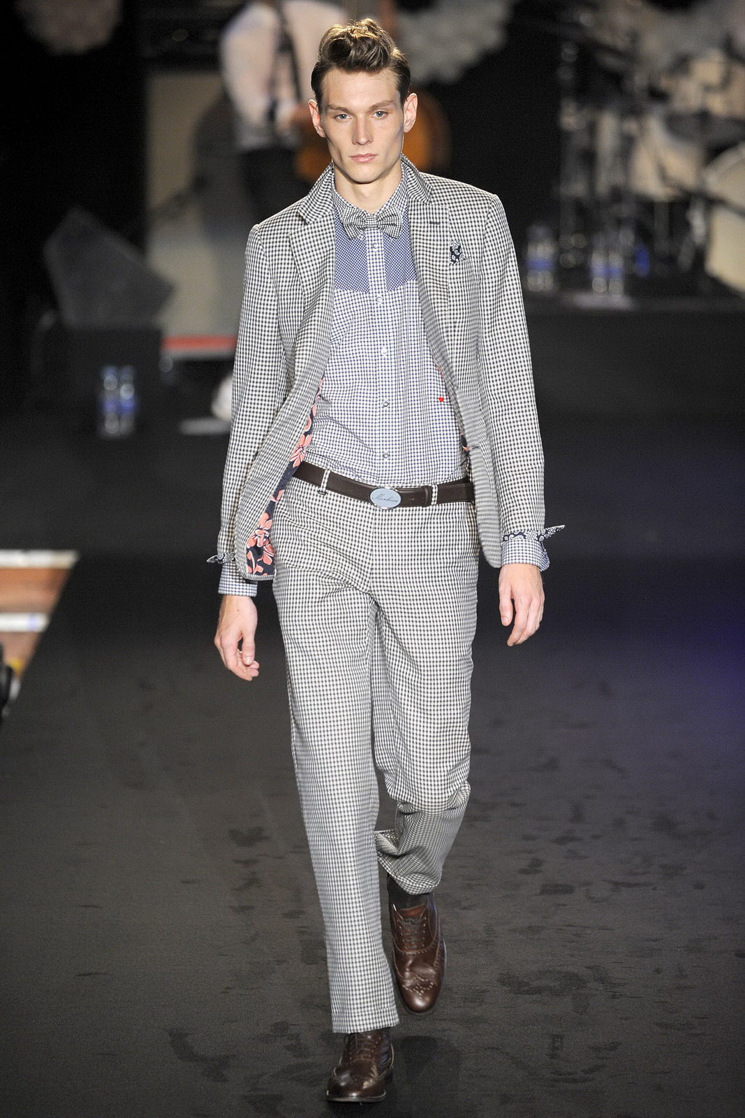 Moschino 2012�������b����DƬ