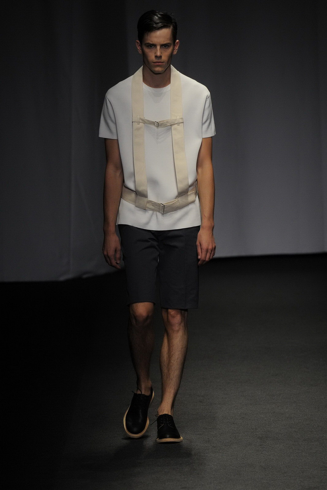 Nicole Farhi 2012�������b����DƬ