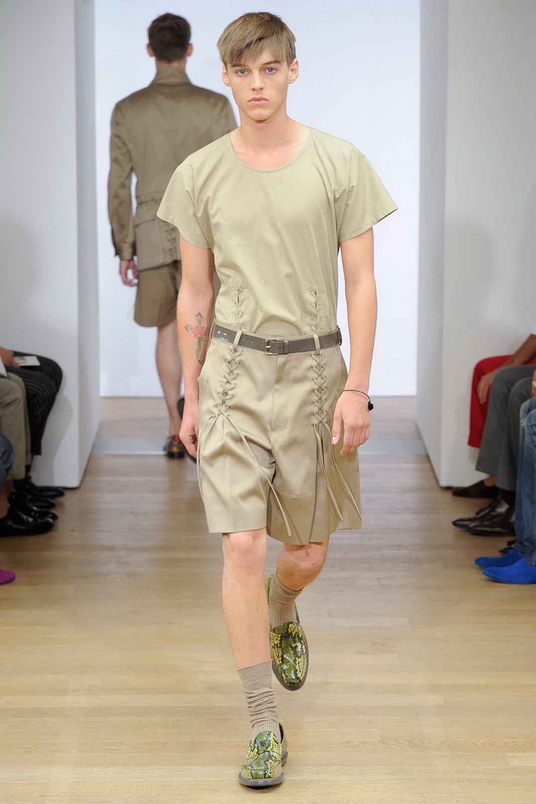 Yves Saint Laurent 2012bDƬ